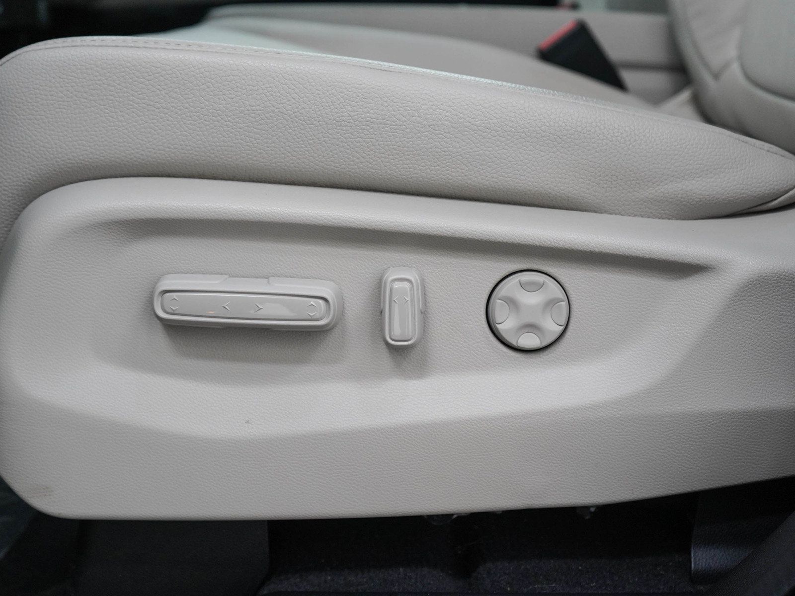 Used 2025 Honda Odyssey EX-L image 32