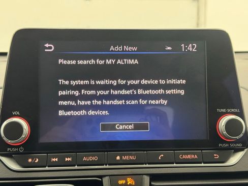 Used 2025 Nissan Altima 2.5 SV FWD image 23