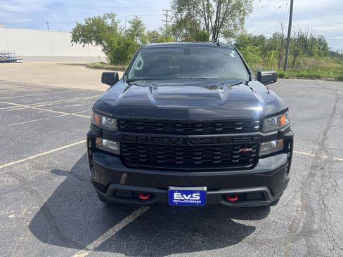 Used 2020 Chevrolet Silverado 1500 Custom Trail Boss w/ Custom Convenience Package AWD/4WD image 2