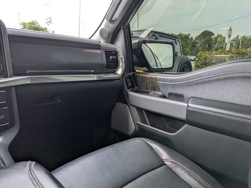 Used 2021 Ford F150 Lariat AWD/4WD image 14