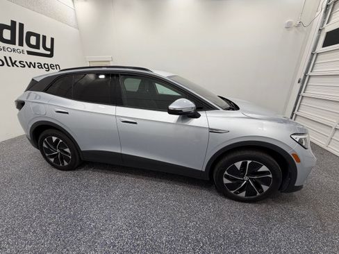 Used 2022 Volkswagen ID.4 Pro AWD/4WD image 8