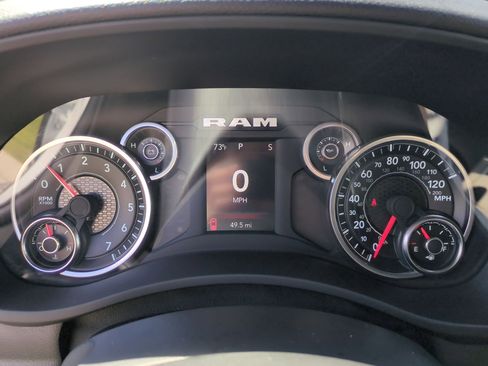 Used 2023 RAM 2500 Tradesman w/ Chrome Appearance Group image 11