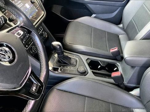 Used 2020 Volkswagen Tiguan SE R-Line AWD/4WD image 13
