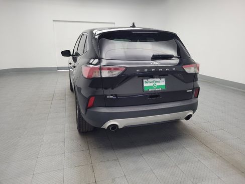 Used 2020 Ford Escape SE FWD image 6