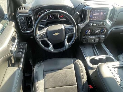 Used 2020 Chevrolet Silverado 1500 LTZ w/ LTZ Premium Package AWD/4WD image 13