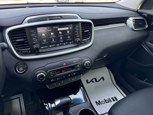 Used 2019 Kia Sorento SX image 20