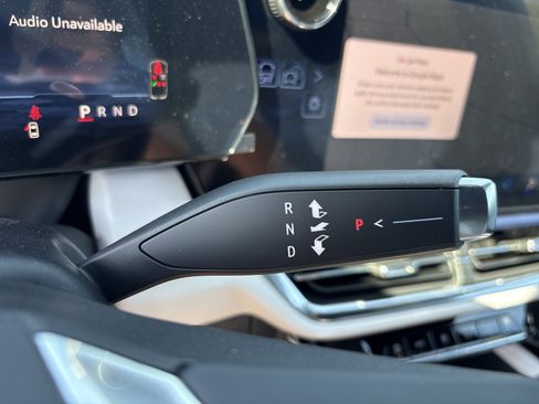 New 2026 Chevrolet Equinox EV LT image 32