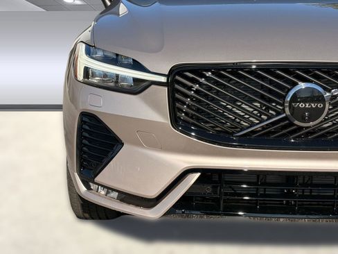 New 2026 Volvo XC60 B5 Plus w/ Climate Package AWD/4WD image 11