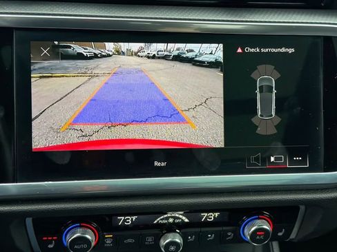 Used 2024 Audi Q3 2.0T Premium image 24