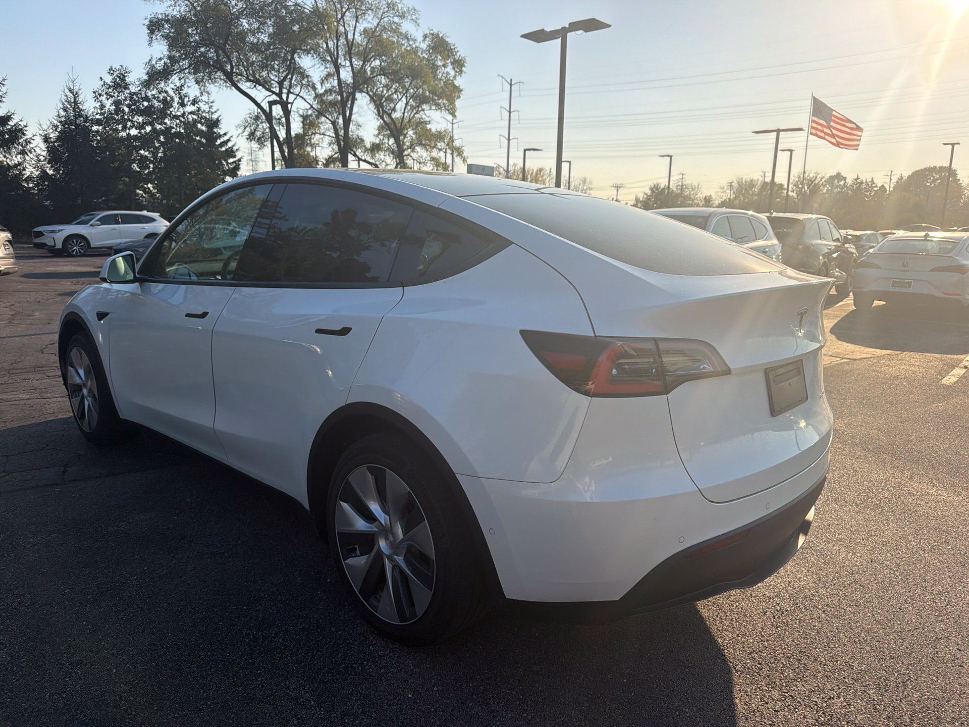 Used 2020 Tesla Model Y Long Range AWD/4WD image 4