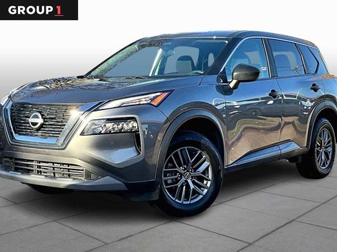 Used 2023 Nissan Rogue S image 1