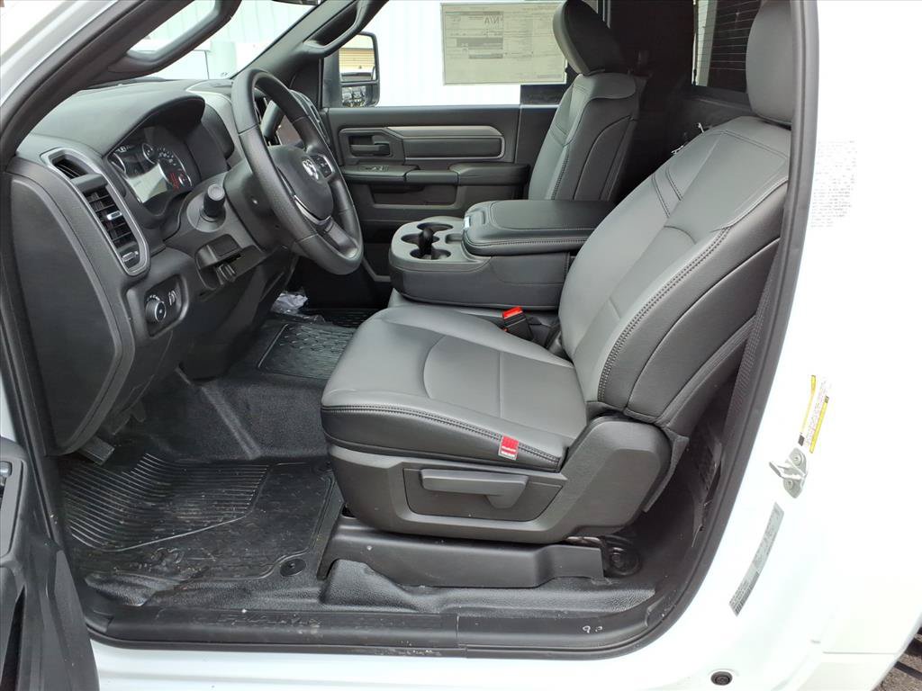 New 2026 RAM 5500 Tradesman w/ Chrome Appearance Group AWD/4WD image 11