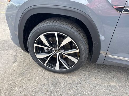 New 2026 Volkswagen Atlas Cross Sport SEL Premium R-Line AWD/4WD image 9