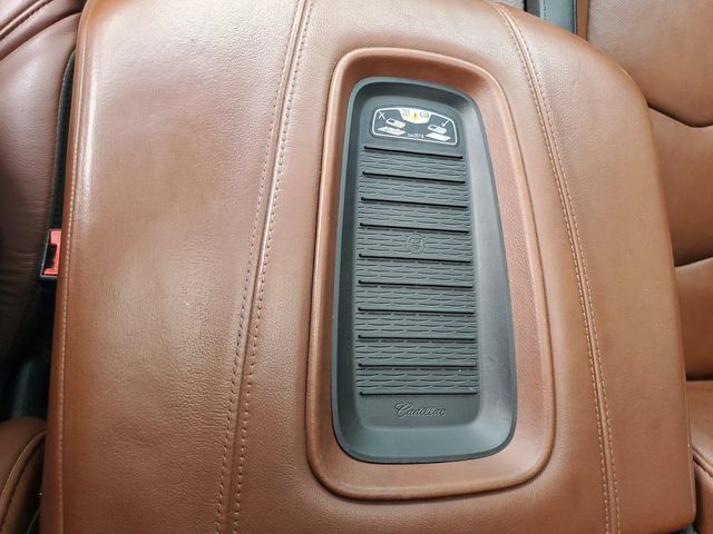 Used 2019 Cadillac Escalade Luxury AWD/4WD image 21
