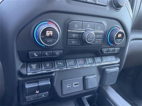 Used 2020 Chevrolet Silverado 2500 LTZ w/ LTZ Premium Package image 34