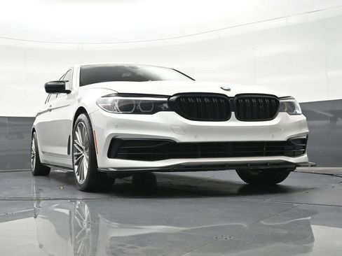 Used 2020 BMW 530i w/ Convenience Package RWD image 34