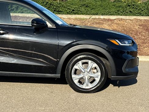 Certified 2023 Honda HR-V LX image 34