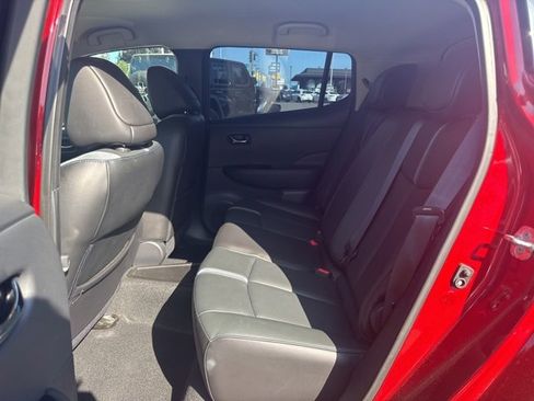 Used 2019 Nissan Leaf SL w/ SL Technology Package image 18