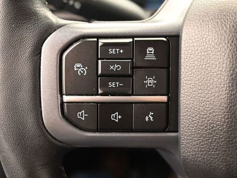 Used 2024 Ford F150 Lightning Lariat image 16