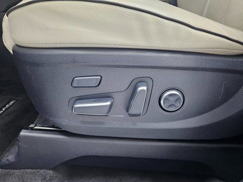 Used 2023 Hyundai Palisade Limited image 24