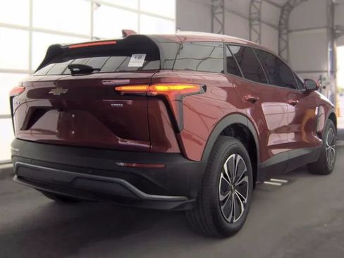 Used 2024 Chevrolet Blazer EV LT AWD/4WD image 2