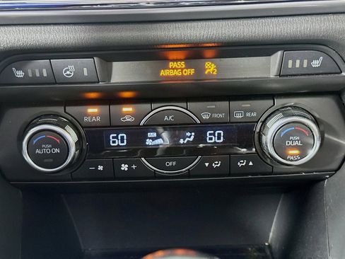 Used 2018 MAZDA CX-9 Signature image 17