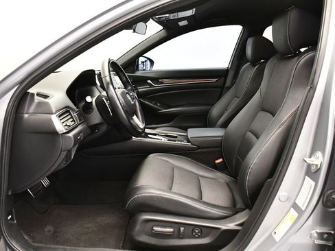 Used 2018 Honda Accord Sport image 34