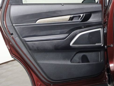 Used 2022 Kia Telluride EX w/ EX Premium Package FWD image 14
