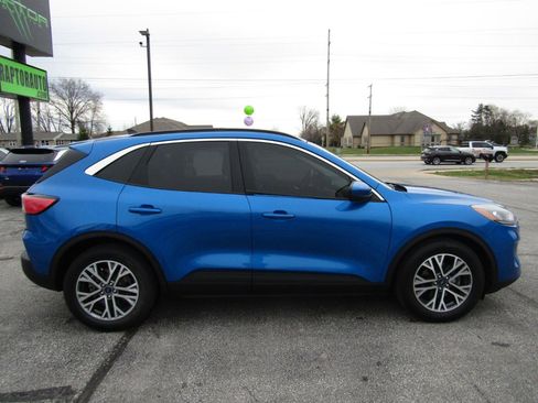 Used 2021 Ford Escape SEL image 8