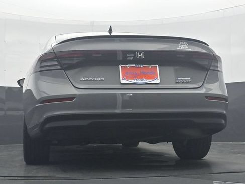 Used 2025 Honda Accord Sport image 32