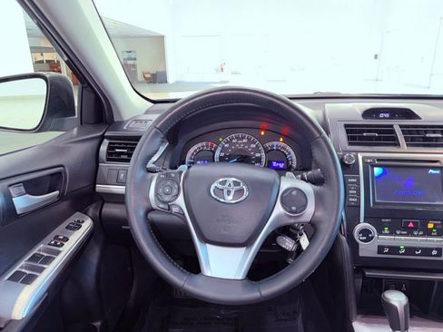 Used 2013 Toyota Camry SE image 15