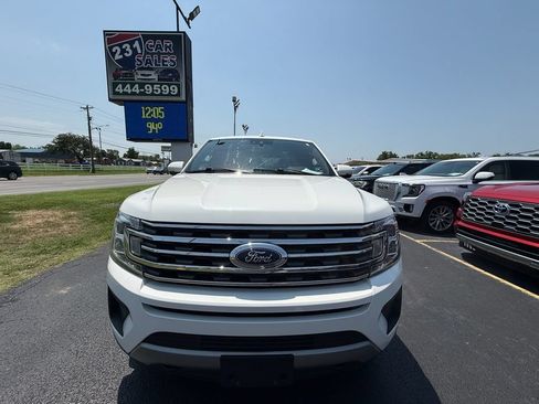 Used 2020 Ford Expedition XLT w/ Equipment Group 202A AWD/4WD image 9