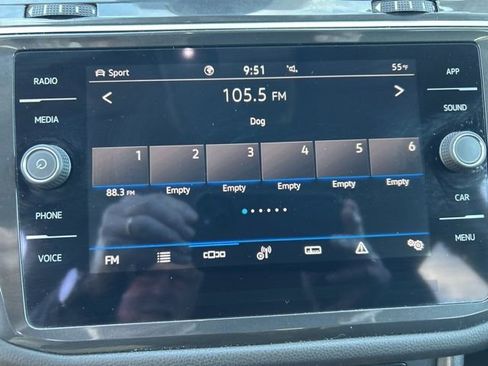 Certified 2024 Volkswagen Tiguan SE image 14