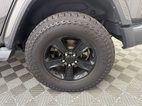 Used 2019 Jeep Wrangler Unlimited Sahara image 20