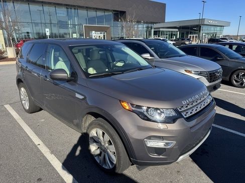 Used 2016 Land Rover Discovery Sport HSE Luxury image 2