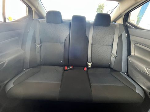 Used 2025 Nissan Versa SV image 36