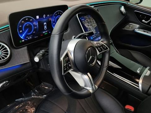 Used 2023 Mercedes-Benz EQE 500 4MATIC Sedan image 65