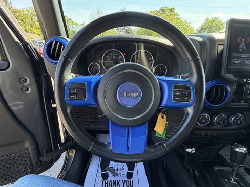 Used 2018 Jeep Wrangler Unlimited Sport S AWD/4WD image 22