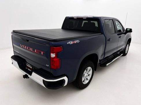 Used 2021 Chevrolet Silverado 1500 LT AWD/4WD image 7