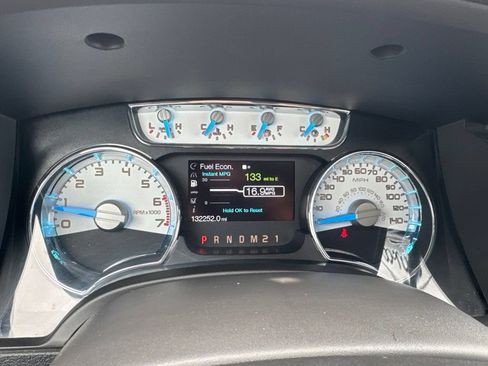 Used 2014 Ford F150 Lariat w/ Equipment Group 502A Luxury AWD/4WD image 16