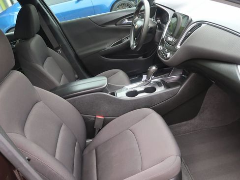 Used 2020 Chevrolet Malibu LT image 26