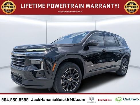 Used 2026 Chevrolet Traverse LT w/ Sun and Wheel Package FWD image 7