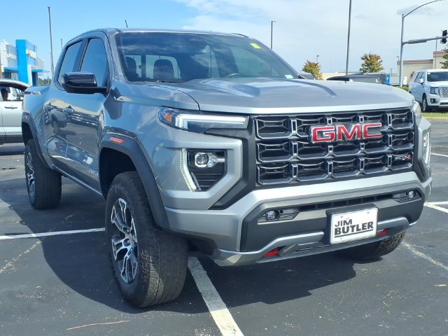 Used 2025 GMC Canyon AT4 AWD/4WD image 24