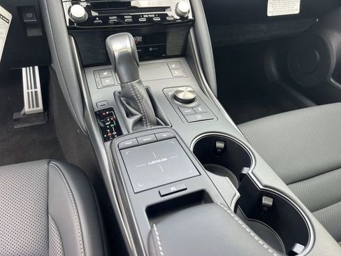 Used 2024 Lexus IS 500 image 21