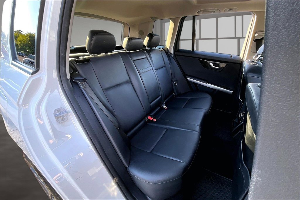 Used 2015 Mercedes-Benz GLK 350 4MATIC image 27