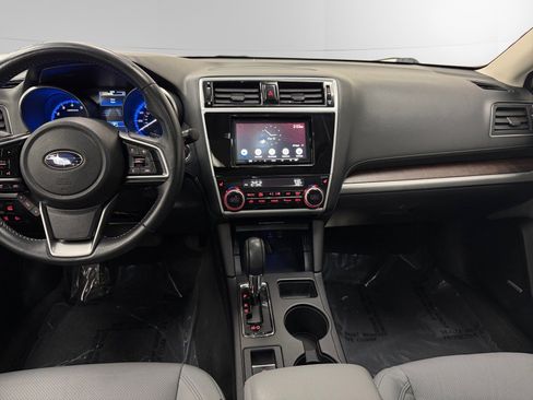 Used 2018 Subaru Outback 3.6R Limited image 11