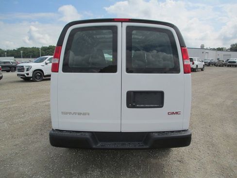 New 2026 GMC Savana 2500 w/ Driver Convenience Package RWD image 5