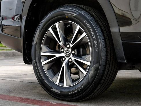 Used 2017 Toyota Highlander Plus image 66