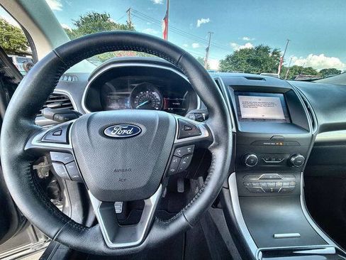 Used 2019 Ford Edge SEL w/ Equipment Group 201A FWD image 11