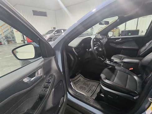 Used 2024 Ford Escape ST-Line Select w/ Class II Trailer Tow Package image 13